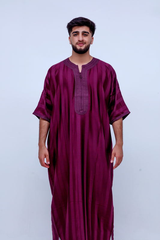 Why are Moroccan thobes so popular in the UK?