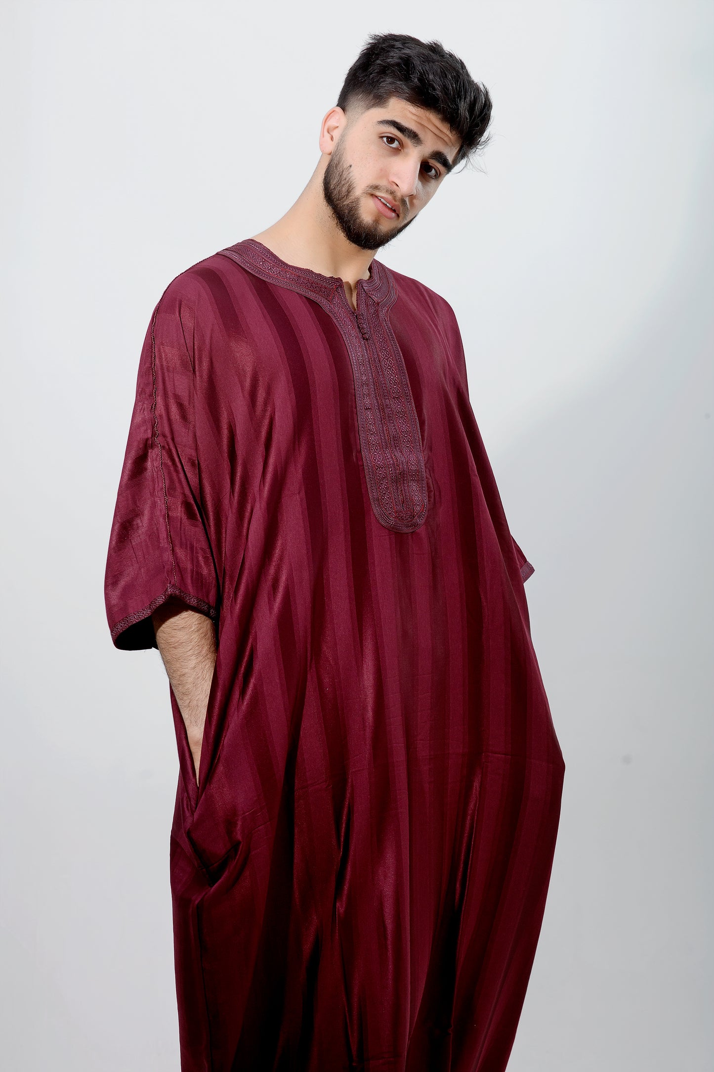 Burgundy red Moroccan thobe